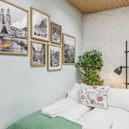 Old Town Riverside Penthouse Balcony Waterview