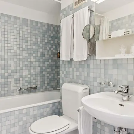 Old Town Riverside Penthouse Balcony Waterview شقة *