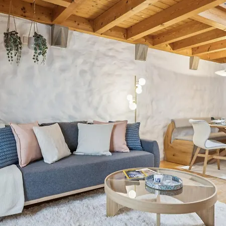 Old Town Riverside Penthouse Balcony Waterview * زيورخ